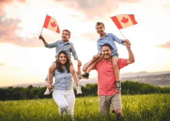 നിങ്ങൾ ക്യൂബെക്കിലാണോ താമസം; എങ്ങനെ നിങ്ങളുടെ കുടുംബത്തെ സ്പോൺസർ ചെയ്യും