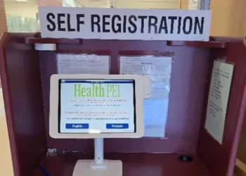 രോഗികൾക്ക് എളുപ്പത്തിൽ രജിസ്റ്റർ ചെയ്യാം: P.E.I. ആശുപത്രികളിൽ കിയോസ്കുകൾ ഹിറ്റ്