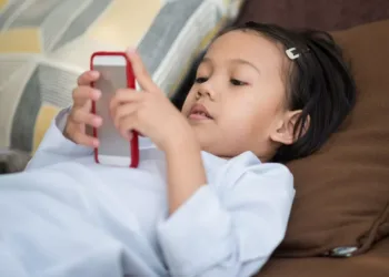 കുട്ടികളുടെ സ്ക്രീൻ അടിമത്തം: ഗുരുതര പ്രത്യാഘാതങ്ങളെന്ന് പഠനം