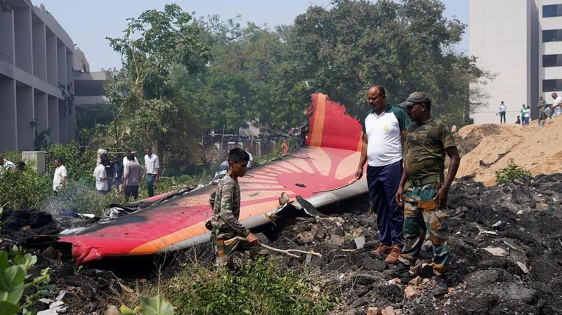 എയർ ഇന്ത്യ വിമാനാപകടം: ബ്ലാക്ക് ബോക്സ് വിവരങ്ങൾ വീണ്ടെടുത്തു; അന്വേഷണം പുരോഗമിക്കുന്നു