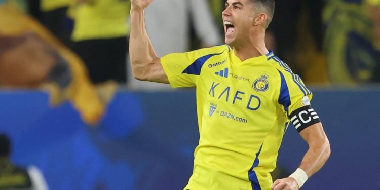 ‘എവിടേക്കും പോകുന്നില്ല, അൽ നസറിൽ തുടരും’; നിർണായക പ്രഖ്യാപനവുമായി റൊണാൾഡോ 1 ‘എവിടേക്കും പോകുന്നില്ല, അൽ നസറിൽ തുടരും’; നിർണായക പ്രഖ്യാപനവുമായി റൊണാൾഡോ