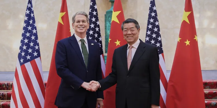 അമേരിക്ക-ചൈന വ്യാപാരക്കരാർ യാഥാർത്ഥ്യമായെന്ന് ട്രംപ്; വിശദാംശങ്ങൾ പുറത്തുവിട്ടില്ല 1 അമേരിക്ക-ചൈന വ്യാപാരക്കരാർ യാഥാർത്ഥ്യമായെന്ന് ട്രംപ്; വിശദാംശങ്ങൾ പുറത്തുവിട്ടില്ല