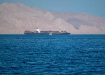 ഹോർമുസ് കടലിടുക്ക് അടയ്ക്കാൻ ഇറാൻ; എണ്ണ വില കുത്തനെ ഉയരും