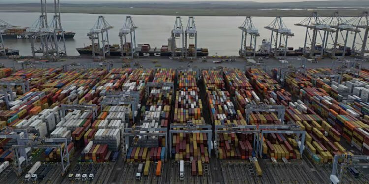 ലണ്ടൻ തുറമുഖത്ത് 130 ദശലക്ഷം ഡോളറിലധികം മൂല്യമുള്ള കൊക്കെയ്ൻ പിടികൂടി