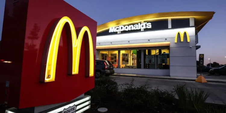 അമേരിക്കയിൽ സാമ്പത്തിക ബഹിഷ്കരണ നീക്കം; മക്ഡൊണാൾഡ്‌സിനെതിരെ ഇന്ന് മുതൽ ‘ബ്ലാക്കൗട്ട്’