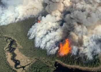 കാനഡയിൽ കാട്ടുതീ രൂക്ഷം: 2025 ചരിത്രത്തിലെ രണ്ടാമത്തെ വലിയ ദുരന്തമായേക്കും