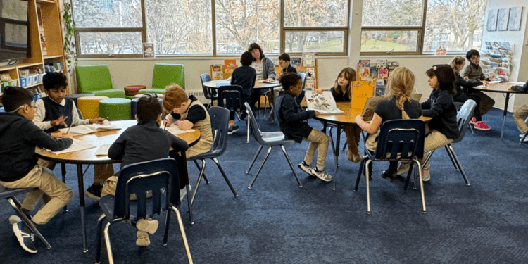 ടൊറന്റോയിൽ കനത്ത ചൂട്; സ്കൂളുകൾക്ക് അവധിയില്ല, പക്ഷെ ഈ മുന്നറിയിപ്പുകൾ പാലിക്കണം 1 ടൊറന്റോയിൽ കനത്ത ചൂട്; സ്കൂളുകൾക്ക് അവധിയില്ല, പക്ഷെ ഈ മുന്നറിയിപ്പുകൾ പാലിക്കണം