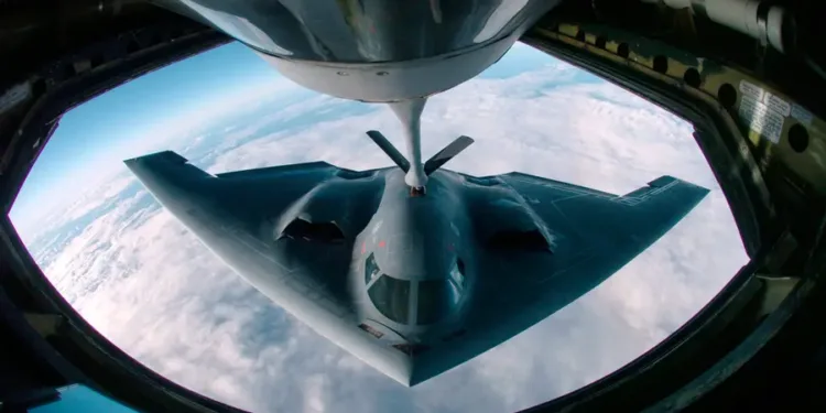 ഇറാനിൽ ആണവ കേന്ദ്രം തകർത്തെന്ന് യുഎസ് സൈന്യം; വൈറലായി പൈലറ്റിന്റെ വാക്കുകൾ