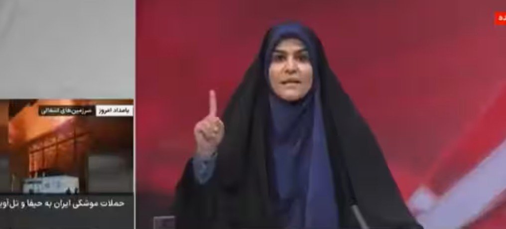 ഞെട്ടിക്കുന്ന ദൃശ്യങ്ങൾ; ടെഹ്റാനിൽ സ്ഫോടന പരമ്പര; തത്സമയ അവതരണത്തിനിടെ ഇറാൻ വാ‍ർത്താ ചാനലിൽ മിസൈൽ ആക്രമണം