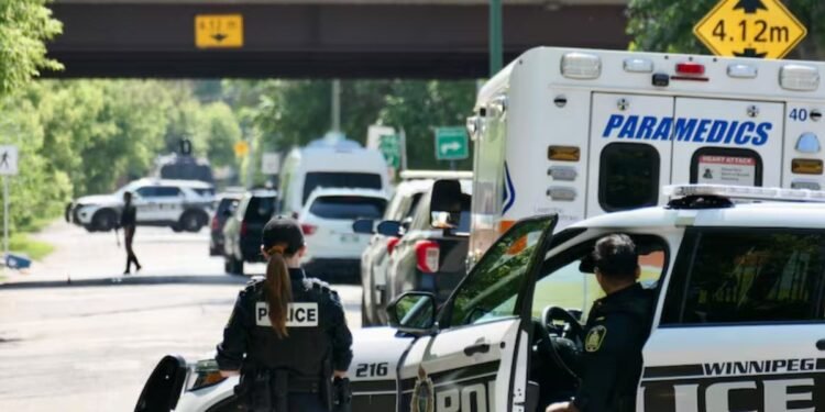 നോർത്ത് പോയിൻ്റ് ഡഗ്ലസ് പ്രദേശത്ത് സുരക്ഷാ ഭീഷണി; ഡിസ്രേലി പാലം അടച്ചു, നഗരം അതീവ ജാഗ്രതയിൽ 1 നോർത്ത് പോയിൻ്റ് ഡഗ്ലസ് പ്രദേശത്ത് സുരക്ഷാ ഭീഷണി; ഡിസ്രേലി പാലം അടച്ചു, നഗരം അതീവ ജാഗ്രതയിൽ