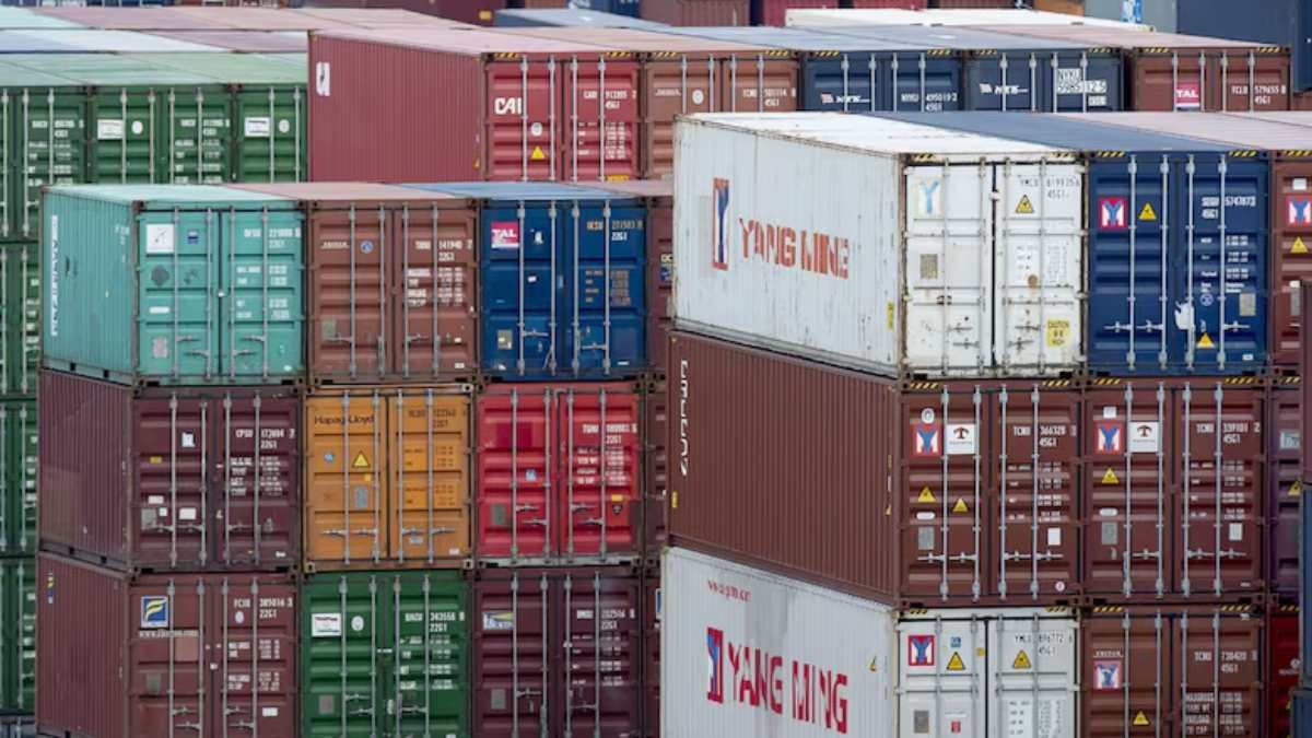 കാനഡയ്ക്ക് റെക്കോർഡ് വ്യാപാരക്കമ്മി: ഏപ്രിലിൽ 7.1 ബില്യൺ ഡോളറിന്റെ കുറവ്