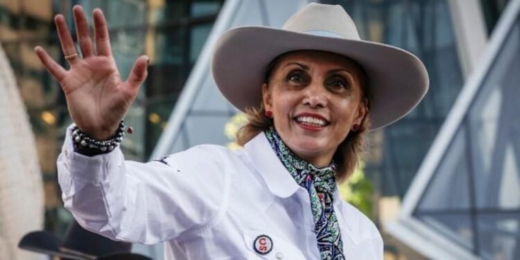 G7 ഉച്ചകോടി: അതിഥികളെ വൈറ്റ് ഹാറ്റ് അണിയിക്കാൻ തയ്യാറായി കാൽഗറി മേയർ!