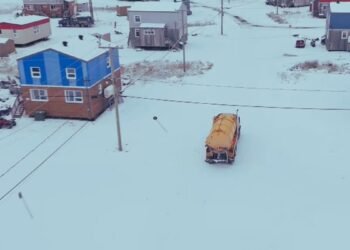 ജലക്ഷാമം രൂക്ഷമായ ഗ്രാമത്തിൽ നിന്ന് മൊൺട്രിയലിൽ എത്തി, സമൃദ്ധി ആസ്വദിച്ച് ഇന്യൂട്ട് വിദ്യാർത്ഥികൾ