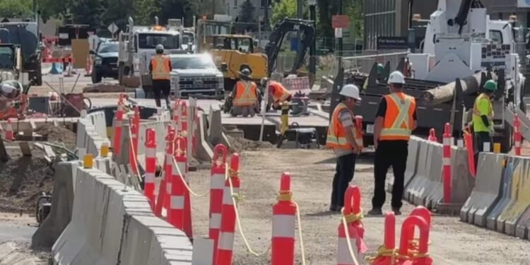 ആറാഴ്ചത്തെ അടച്ചിടലിന് ശേഷം; സ്റ്റോണി പ്ലെയിൻ റോഡ് – 124-ാം സ്ട്രീറ്റ് ജംഗ്ഷൻ ഗതാഗതത്തിനായി തുറക്കുന്നു