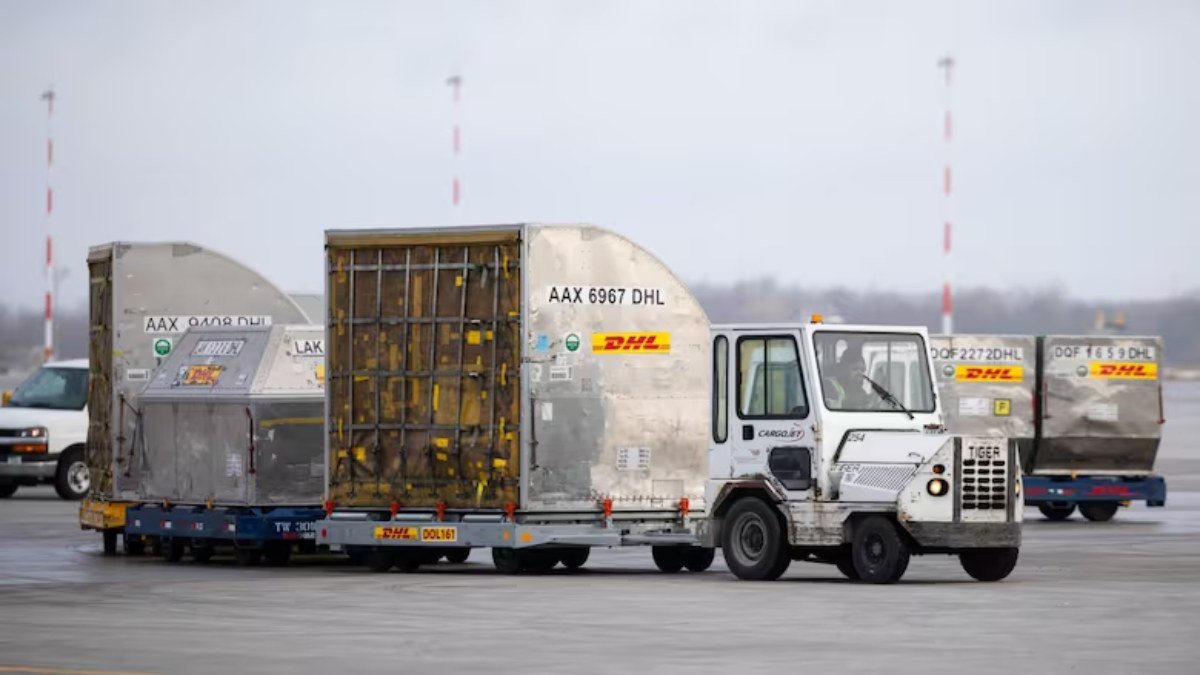 കാനഡയിൽ DHL എക്സ്പ്രസ് ജീവനക്കാർ പണിമുടക്കിൽ: പാഴ്സൽ വിതരണം സ്തംഭിച്ചു