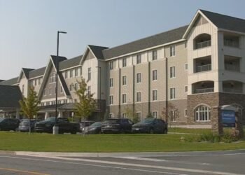 ഗുരുതര ക്രമക്കേടുകൾ; അന്തേവാസികളെ പ്രവേശിപിക്കാനാകാതെ കെയർ ഹോം