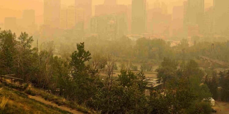 കാൽഗറിയിൽ വായു നിലവാരം അതീവ മോശം; മുന്നറിയിപ്പുമായി ECCC