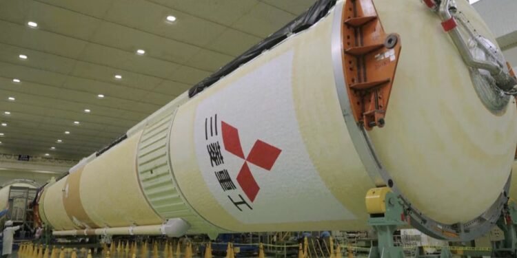 ജപ്പാൻ്റെ കാലാവസ്ഥാ നിരീക്ഷണ ഉപഗ്രഹം വിജയകരമായി വിക്ഷേപിച്ചു; H2A റോക്കറ്റിന് ഇനി വിശ്രമം 1 ജപ്പാൻ്റെ കാലാവസ്ഥാ നിരീക്ഷണ ഉപഗ്രഹം വിജയകരമായി വിക്ഷേപിച്ചു; H2A റോക്കറ്റിന് ഇനി വിശ്രമം