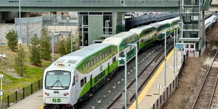 യാത്രക്കാരുടെ ശ്രദ്ധക്ക്! ഗ്വെൽഫ് സെൻട്രൽ GO സ്റ്റേഷന് സമീപം ട്രെയിൻ തട്ടി ഒരാൾക്ക് പരിക്ക്; ട്രെയിൻ സർവീസുകൾ റദ്ദാക്കി 1 യാത്രക്കാരുടെ ശ്രദ്ധക്ക്! ഗ്വെൽഫ് സെൻട്രൽ GO സ്റ്റേഷന് സമീപം ട്രെയിൻ തട്ടി ഒരാൾക്ക് പരിക്ക്; ട്രെയിൻ സർവീസുകൾ റദ്ദാക്കി