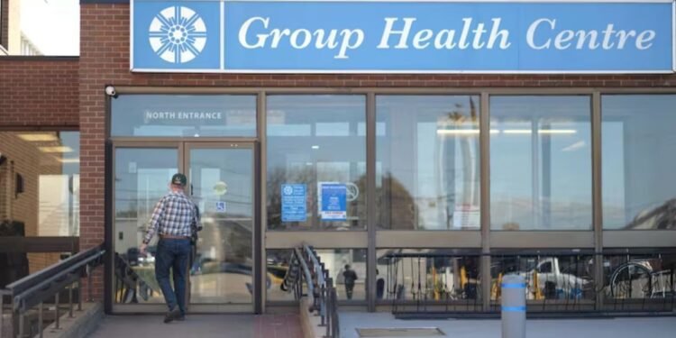 ചികിത്സിക്കാൻ ഡോക്ടർമാരില്ല!; സുസെന്റ് മേരിയിൽ കാത്തിരുന്ന് വലഞ്ഞ് രോ​ഗികൾ