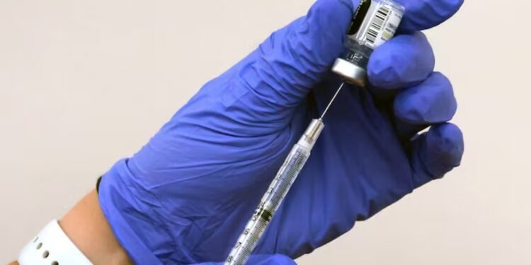 ഒറ്റപ്പെട്ട് ആൽബർട്ട? സൗജന്യ വാക്സിനിൽ നിന്നും പിന്മാറി കാനഡയിലെ ഏക പ്രവിശ്യ!