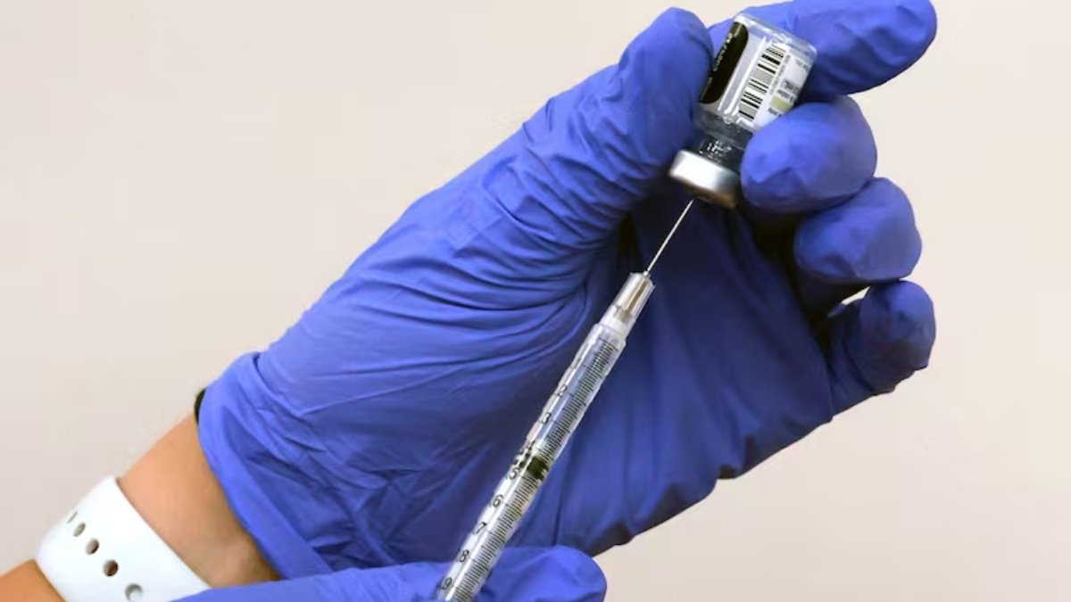 ഒറ്റപ്പെട്ട് ആൽബർട്ട? സൗജന്യ വാക്സിനിൽ നിന്നും പിന്മാറി കാനഡയിലെ ഏക പ്രവിശ്യ!