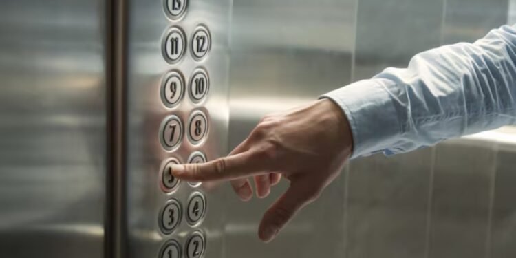 യൂറോപ്യൻ ലിഫ്റ്റുകൾക്ക് അനുമതി തേടി സാനിഷ് മുനിസിപ്പാലിറ്റി!