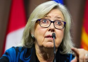 ബിൽ C-5 അതിവേഗം പാസാക്കാൻ സർക്കാർ നീക്കം; ഇത് പാർലമെന്റിനെ അവഹേളിക്കലാണെന്ന് എലിസബത്ത് മേയ്