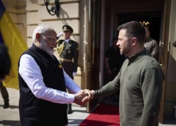 പ്രധാനമന്ത്രി നരേന്ദ്ര മോദി, സെലെൻസ്കി: G7 ഉച്ചകോടിയിൽ ഇന്ന് കാർണിയുമായി കൂടിക്കാഴ്ച്ച