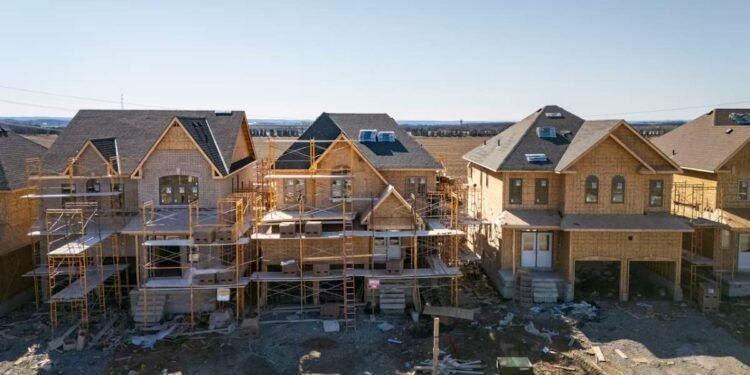 ഒന്റാരിയോ സർക്കാരിന്റെ പ്രോത്സാഹനം: ഭവന നിർമ്മാണ ലക്ഷ്യങ്ങൾ കൈവരിച്ച നഗരങ്ങൾക്ക് 6.8 മില്യൺ ഡോളർ 1 ഒന്റാരിയോ സർക്കാരിന്റെ പ്രോത്സാഹനം: ഭവന നിർമ്മാണ ലക്ഷ്യങ്ങൾ കൈവരിച്ച നഗരങ്ങൾക്ക് 6.8 മില്യൺ ഡോളർ