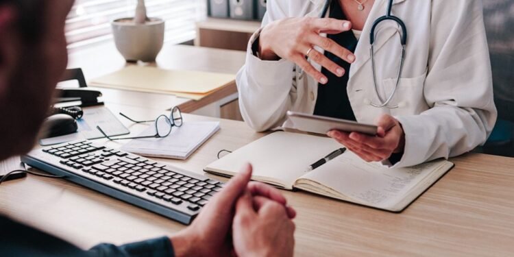 ആരോഗ്യമേഖലയിൽ പ്രതിസന്ധി: കാൻസർ ചികിത്സകൾക്ക് കാത്തിരിപ്പ് സമയം കൂടുന്നു!