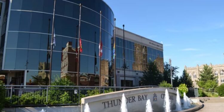 ഭവനരഹിതർക്കായി പുതിയ ഷെൽട്ടർ വില്ലേജ് തേടി തണ്ടർ ബേ നഗരസഭ!