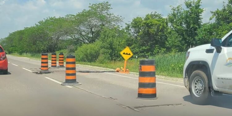 കാനഡയിലെ ഹൈവേ 402-ന്റെ ഒരു ഭാഗം അറ്റകുറ്റപ്പണികൾക്ക് ശേഷം തുറന്നു 1 കാനഡയിലെ ഹൈവേ 402-ന്റെ ഒരു ഭാഗം അറ്റകുറ്റപ്പണികൾക്ക് ശേഷം തുറന്നു