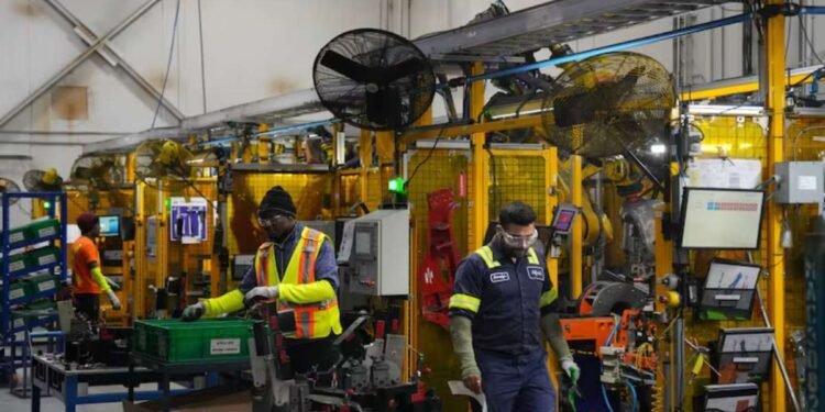 കാനഡയുടെ ജിഡിപിയിൽ ഇടിവ്: ഉത്പാദന മേഖലക്ക് കനത്ത തിരിച്ചടി