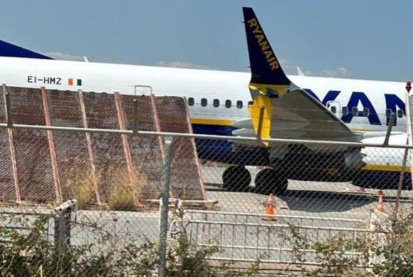 ഗ്രീക്ക് വിമാനത്താവളത്തിൽ അപകടം; ലണ്ടനിൽ നിന്നെത്തിയ വിമാനത്തിന്റെ ചിറക് തകർന്നു