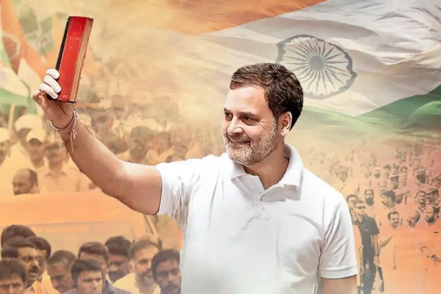 ഭരണഘടന വേണ്ട, മനുസ്മൃതി മതിയെന്ന് ആർഎസ്എസ്’; രൂക്ഷ വിമർശനവുമായി രാഹുൽ ഗാന്ധി