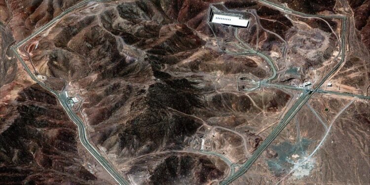 ഇറാനെ ആക്രമിച്ച് അമേരിക്ക; ആക്രമണം മൂന്ന് ആണവ കേന്ദ്രങ്ങളിൽ, സ്ഥിരീകരിച്ച്  ട്രംപ്