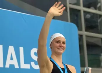 പൊളിച്ചടുക്കി! 400 മീറ്റർ ഫ്രീ സ്റ്റൈലിൽ ചരിത്രമെഴുതി മകിന്റോഷ്