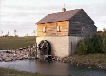 50-ാം വാർഷികത്തിൽ അറ്റകുറ്റ പണികൾക്കായി അടച്ചിട്ട് ഗ്രാന്റ്‌സ് ഓൾഡ് മിൽ