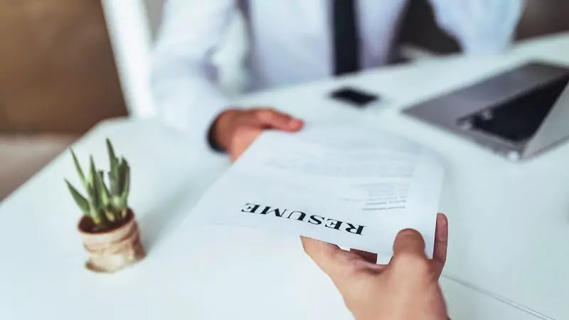 ഇങ്ങനെ റെസ്യൂമെ തയ്യാറാക്കൂ!; കാനഡയിൽ സ്വപ്ന ജോലി കൈയ്യെത്തിപ്പിടിക്കാം