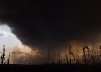 കനത്ത കാട്ടുതീ ഭീഷണിയിൽ ബിസി; പീസ് റിവറിൽ പുതിയ ഒഴിപ്പിക്കൽ ഉത്തരവ്