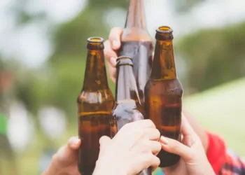 ഇനി വേനൽക്കാലത്തു പാർക്കിൽ ‘ചിൽ ‘ ചെയ്യാം ;ഒട്ടാവയിൽ മദ്യപാനത്തിന് പച്ചകൊടി