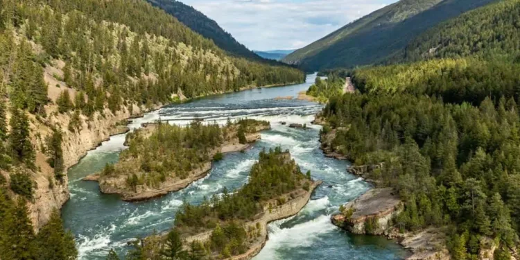 വെസ്റ്റ് കൂറ്റെനായ്: കാനഡയിലെ സ്ഥിര താമസത്തിനുള്ള സുവർണ്ണ അവസരം!