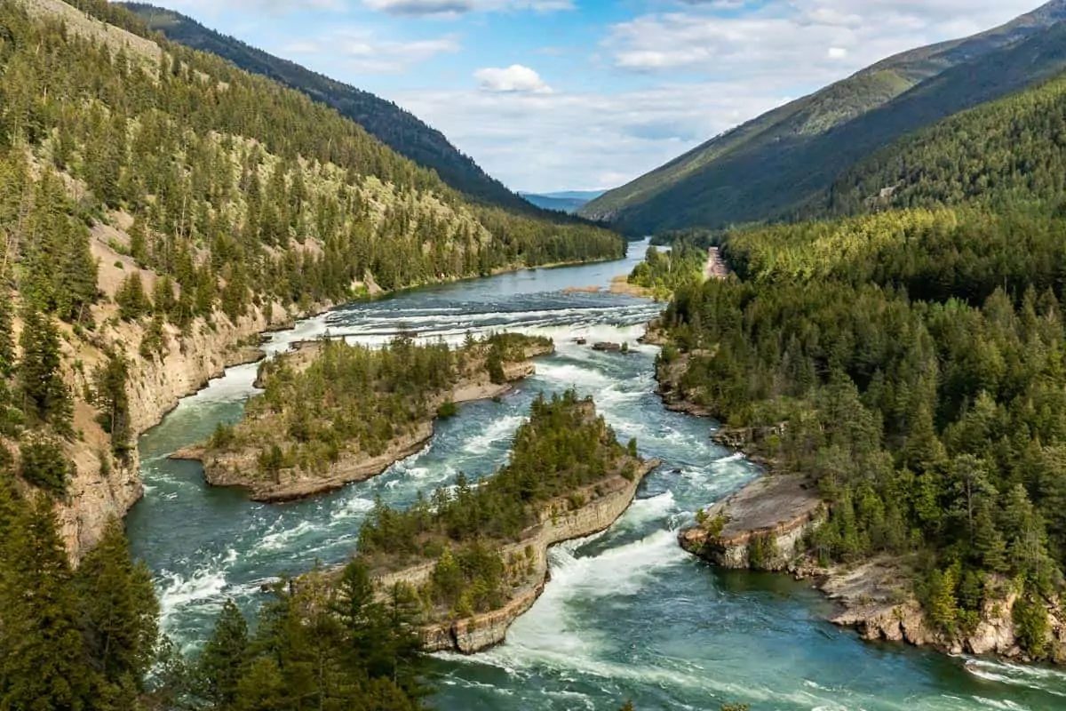 വെസ്റ്റ് കൂറ്റെനായ്: കാനഡയിലെ സ്ഥിര താമസത്തിനുള്ള സുവർണ്ണ അവസരം!