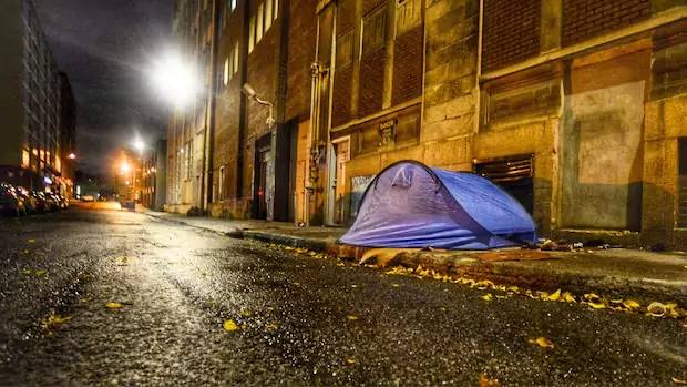 മോൺട്രിയലിന്റെ സ്വകാര്യ പട്രോളിംഗ് പദ്ധതി: ഭവനരഹിതർക്കായി പ്രവർത്തിക്കുന്ന സംഘടനകൾ പ്രതിഷേധത്തിൽ