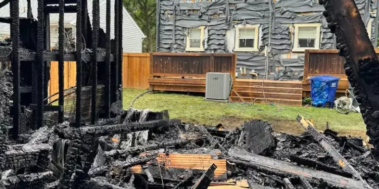 വിൻഡ്‌സറിൽ തീപിടിത്തം; നാല് കെട്ടിടങ്ങൾക്ക് കേടുപാട്