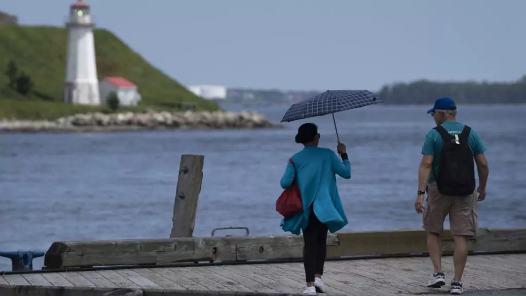 കാനഡയിൽ ചുട്ടുപൊള്ളുന്ന ചൂട്: ഒന്റാറിയോ, ക്യുബെക്, നോവാ സ്കോഷ്യ എന്നിവിടങ്ങളിൽ ജാഗ്രതാ നിർദേശം