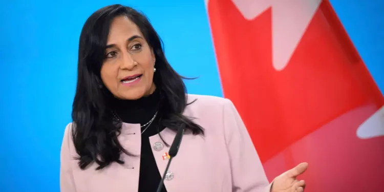 മിഡിൽ ഈസ്റ്റിൽ നിന്ന് കനേഡിയൻ പൗരന്മാരെ ഒഴിപ്പിക്കുന്നത് ഊർജിതമാക്കി കാനഡ