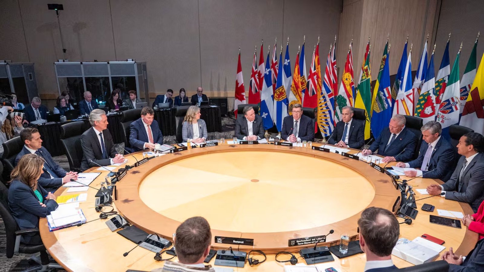 കാനഡയുടെ സാമ്പത്തിക ഭാവിയെ നിർണ്ണയിക്കാൻ മസ്കോകയിൽ പ്രീമിയർമാരുടെ നിർണ്ണായക ചർച്ചകൾക്ക് തുടക്കം