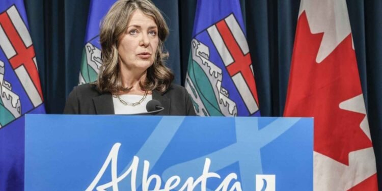 ട്രംപിന്റെ താരിഫ് ഭീഷണി; അമേരിക്കൻ ജനതയ്ക്കും കനത്ത തിരിച്ചടിയാകുമെന്ന് ആൽബർട്ട പ്രീമിയർ